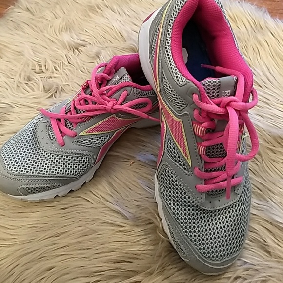 Reebok Shoes - Reebok 11 Grey/Pink Athletic Exercise Walk Shoes